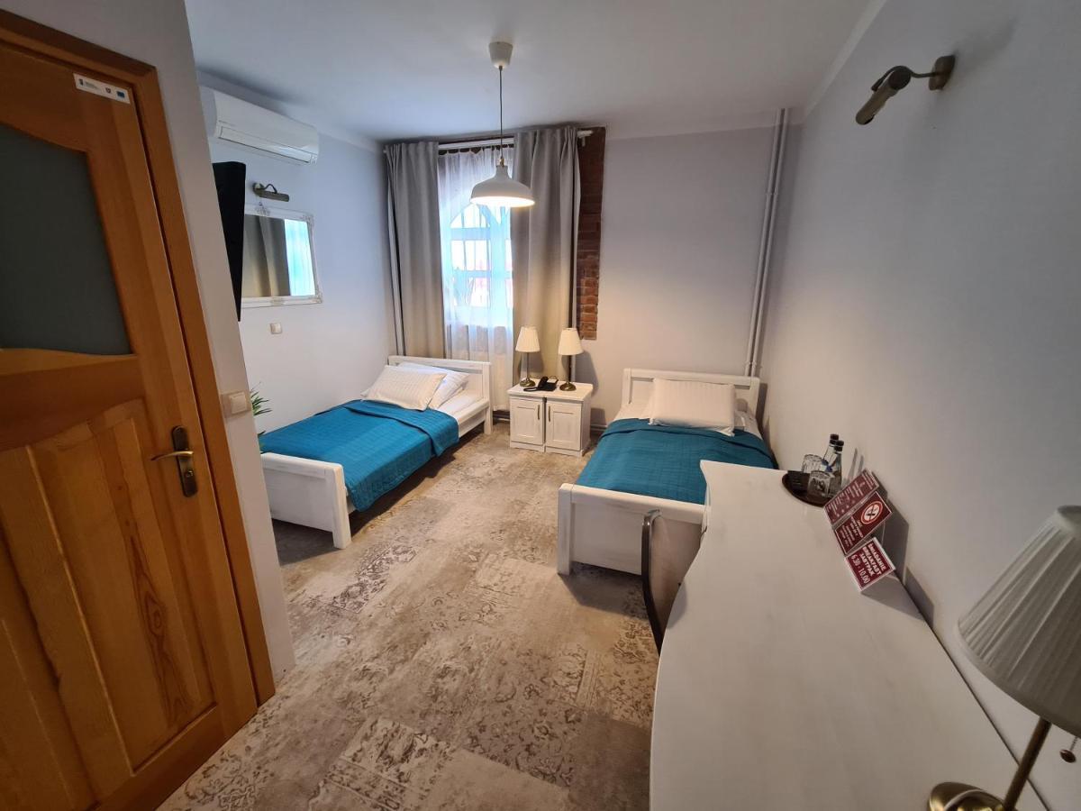 Hotel Staropolska Tomaszów Lubelski Dış mekan fotoğraf